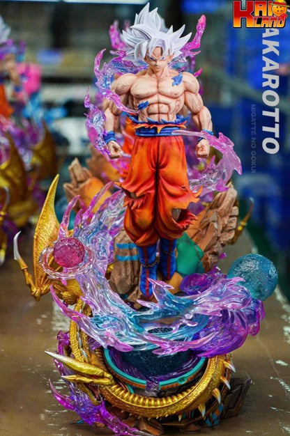 Ultra Instinct Goku Light-Up Statue